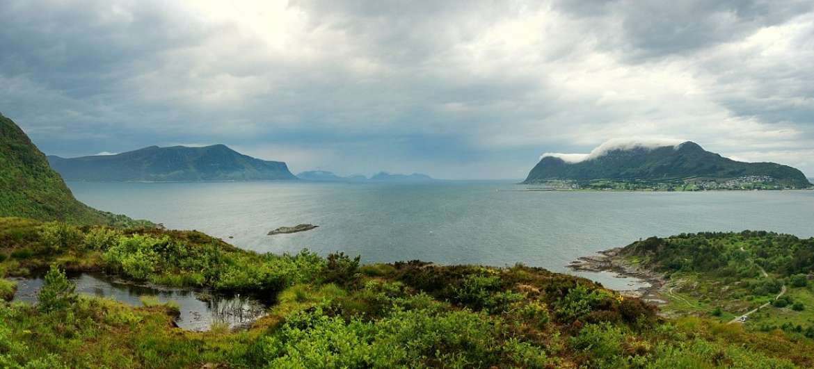 挪威西部的峡湾: 纪念碑