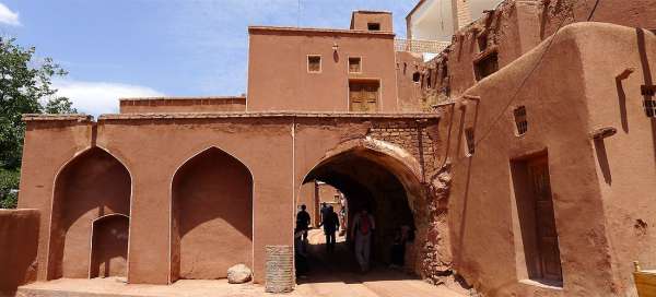 Visit of Abyaneh: Weather and season