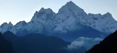 テムの周りを散歩
