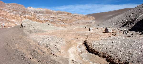 By bike from Atacama to Moon Valley: Hiking