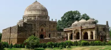 로디 가든의 무덤 투어