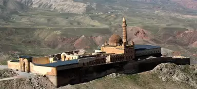 Tour del palazzo Ishak Pasha Sarayi