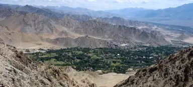 Ascenso a la montaña secreta sobre Léh