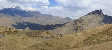 Drive across pass Namika la