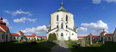 ゼレナ・ホラのツアー