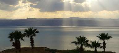 Купание в Мертвом море