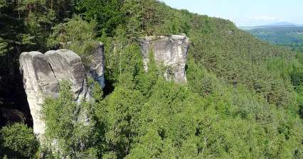 Caminata por las rocas de Klokoč
