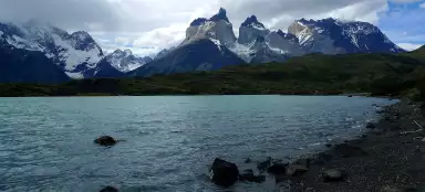 乘船穿越佩霍湖