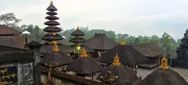 Templo de Pura Besakih