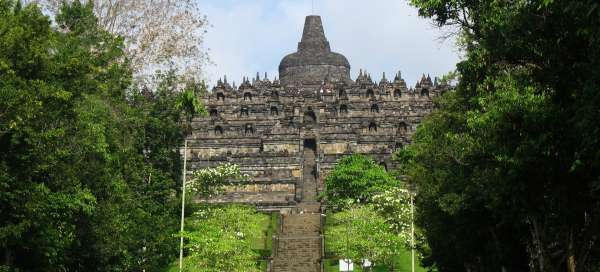 Prohlídka Borobuduru: Stravování