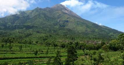 Ascent to the volcano Merapi