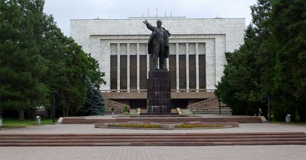 Statua di Lenin a Bishkek