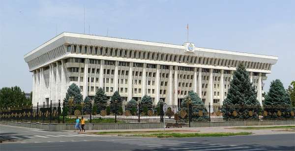 Das Weiße Haus in Bischkek