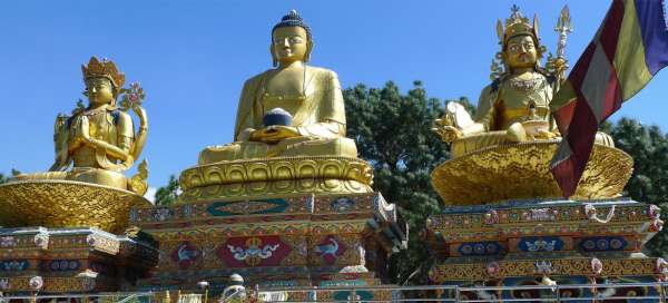 Szczekaj wokół Swayambhunath: Pogoda i pora roku