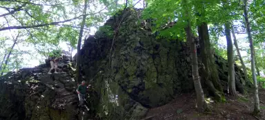 沿着 Kamenický 小径远足