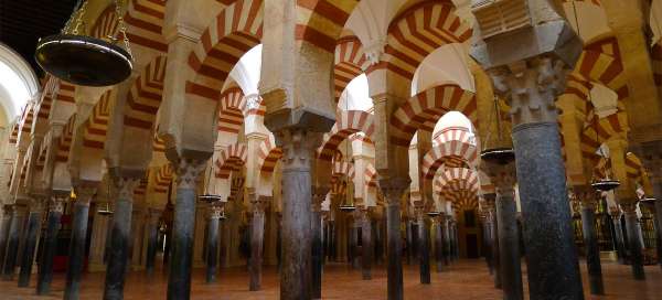 Une visite de la cathédrale-mosquée de Cordoue: Hébergement