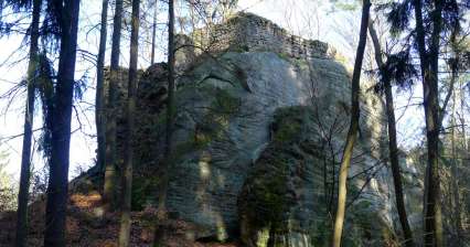 Skalný hrad Peň
