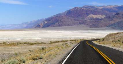 Cavalcando attraverso la Valle della Morte