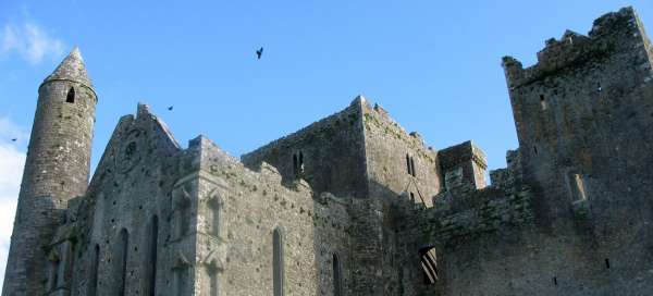 Rock of Cashel Castle: Transport