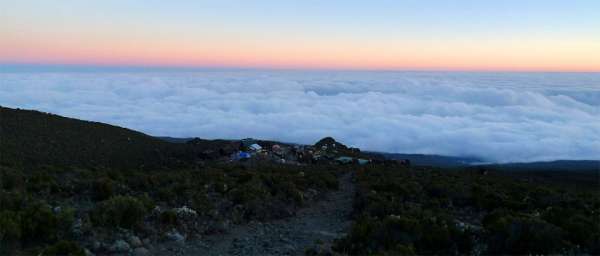 Inversion unter dem Kilimandscharo