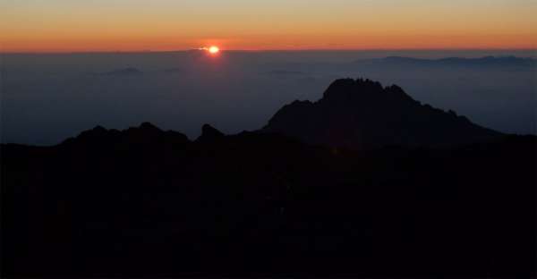 Východ slnka na Kilimandžáre