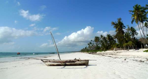 Praia em Kigomani