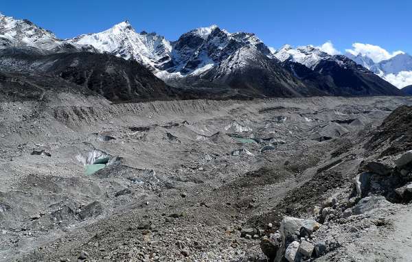 Diaľnica 12km dlhého ľadovca Khumbu