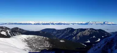 冬のウンビエへの登山