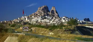 Учисарский каменный замок