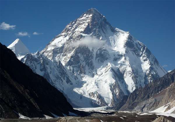 K2 (8.611m acima do nível do mar)