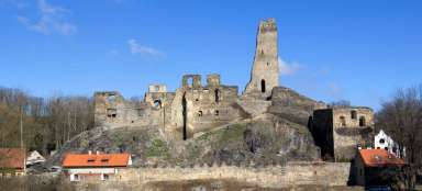 Les ruines du château d'Okoř