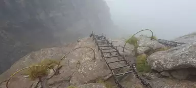 Montée à la cascade de Tugela