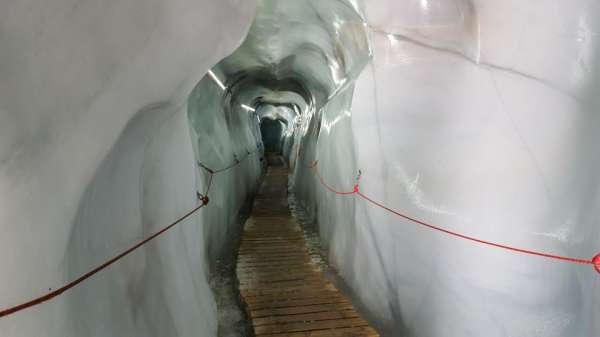 Kaunertal - tunnel del ghiacciaio