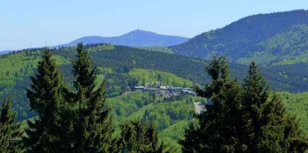 Blick auf Pustevny und Lysá hora