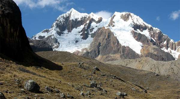 Nevado Abasraju (5.785 m über dem Meeresspiegel)