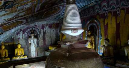 Świątynie w jaskini Dambulla