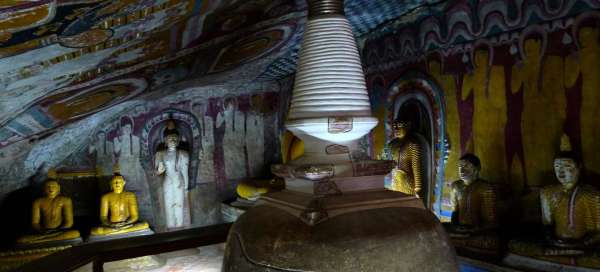 Cave temples of Dambulla: Weather and season
