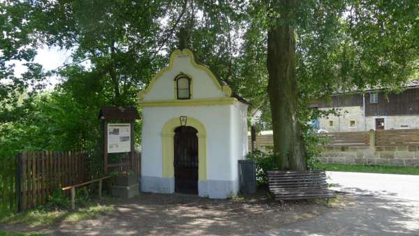Frýdštejn 的小教堂