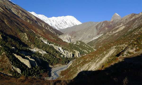 Tilicho peak and Idam Phra