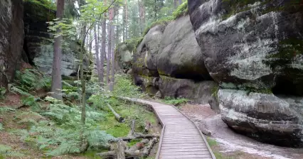 Une visite de la ville rocheuse de Drábovna