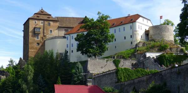 궁전이 있는 성의 모습