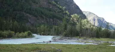 Randonnée dans la vallée du Kucherly