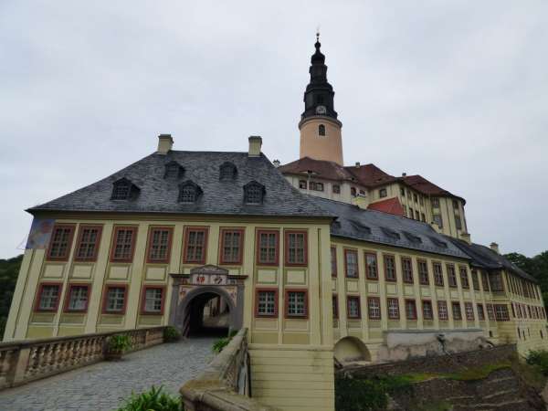 Arrival at the castle