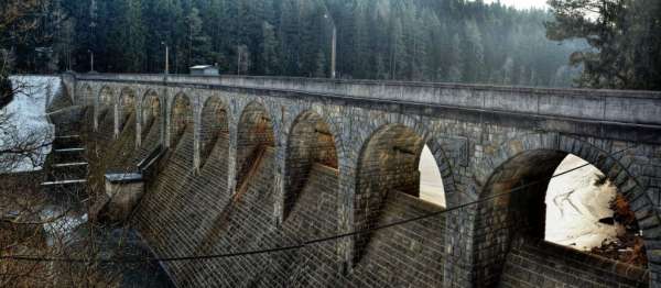 세들리카 댐