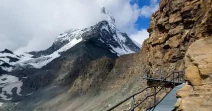 Ascent to the base camp below the Matterhorn