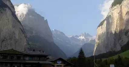 ラウターブルンネン渓谷