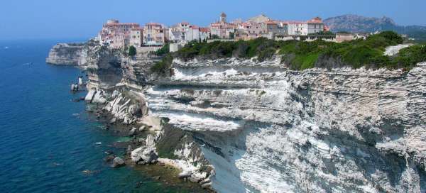 Cliffs at Bonifacio: Weather and season