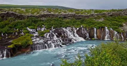 Vodopád Hraunfossar