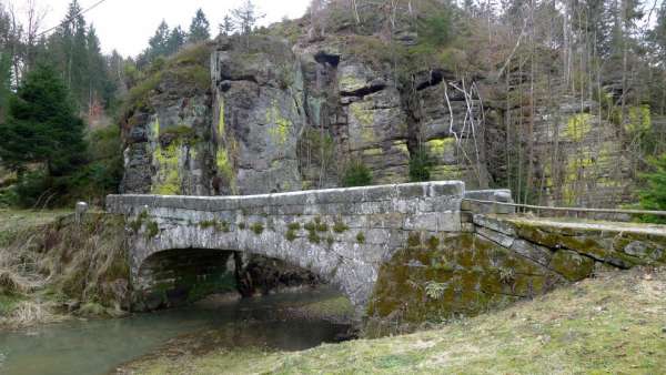 Puente de Podsemín