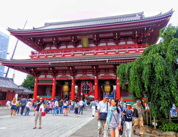 The sacred temple of Sensoji